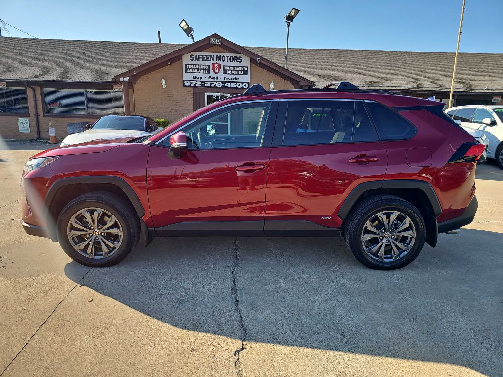 Photo 4 of this TOYOTA RAV4