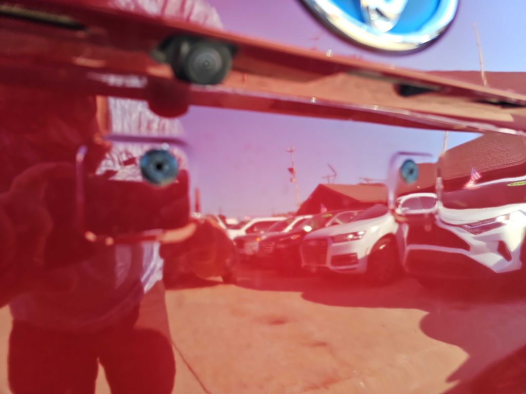 Photo 38 of this TOYOTA RAV4