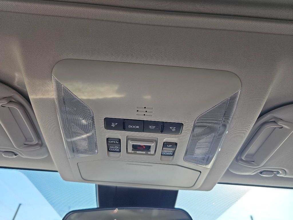 Photo 30 of this TOYOTA RAV4