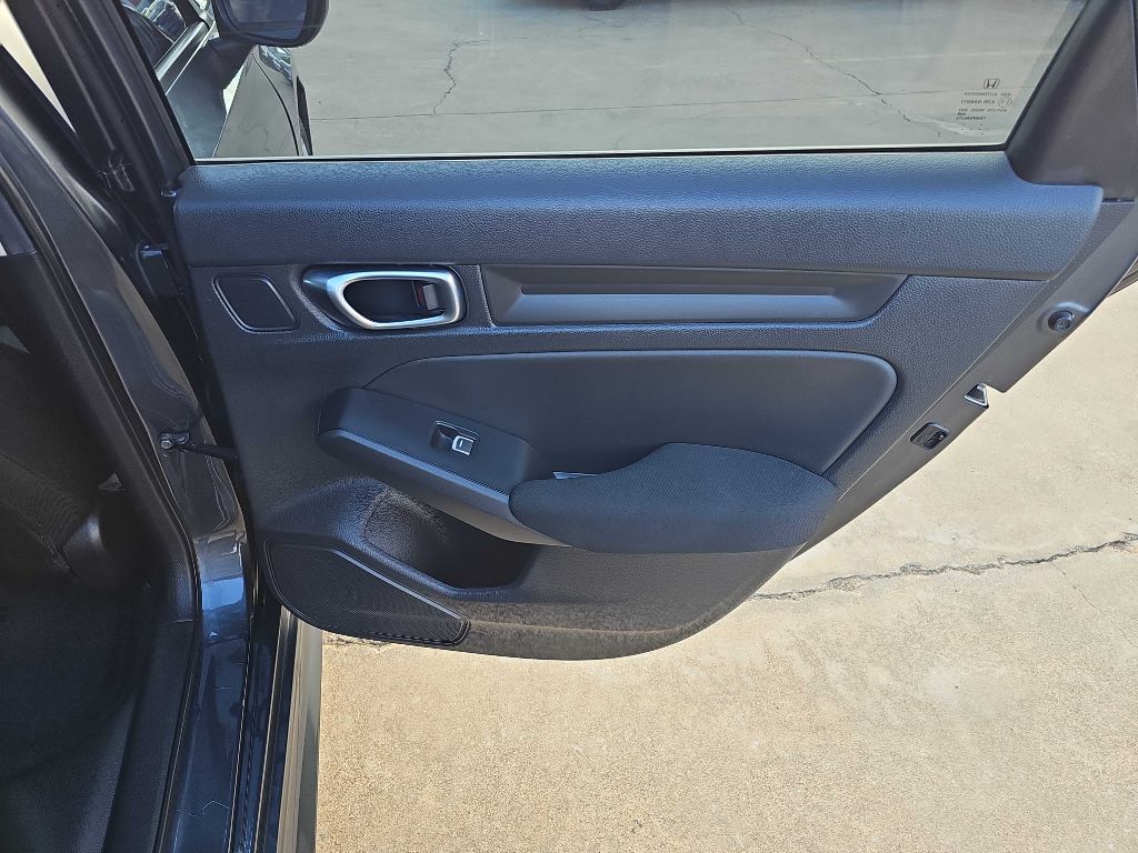 Photo 16 of this HONDA CIVIC