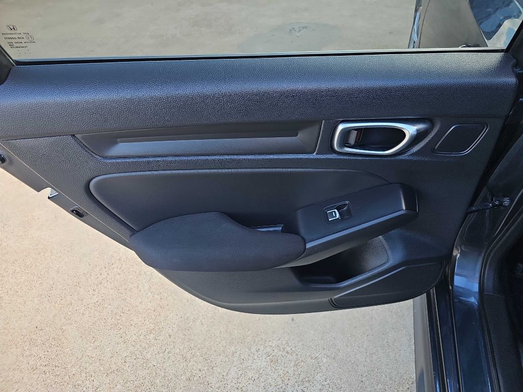 Photo 13 of this HONDA CIVIC