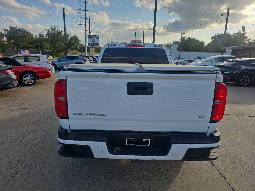Photo 3 of this CHEVROLET COLORADO