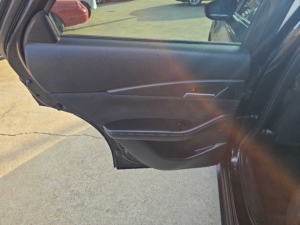 Photo 13 of this MAZDA CX-30
