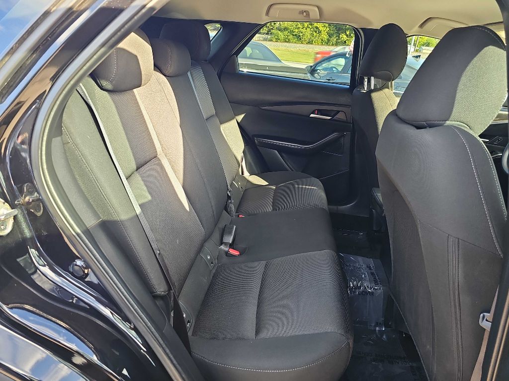 Photo 14 of this MAZDA CX-30