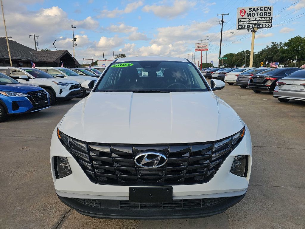 Photo 9 of this HYUNDAI TUCSON
