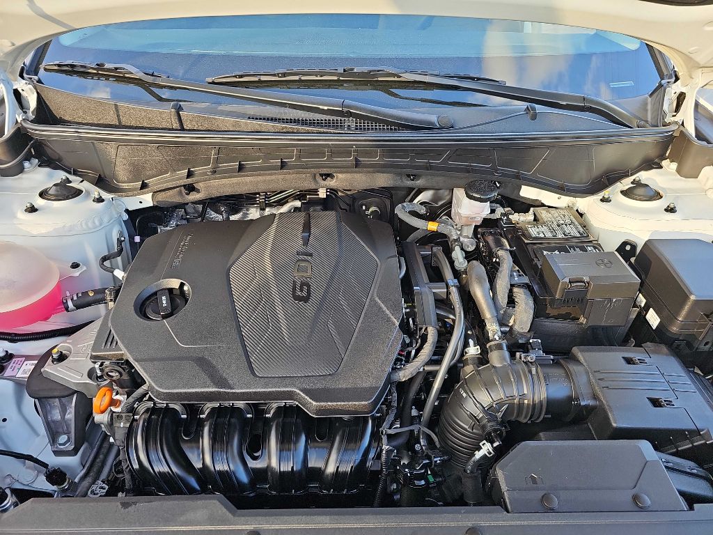 Photo 30 of this HYUNDAI TUCSON