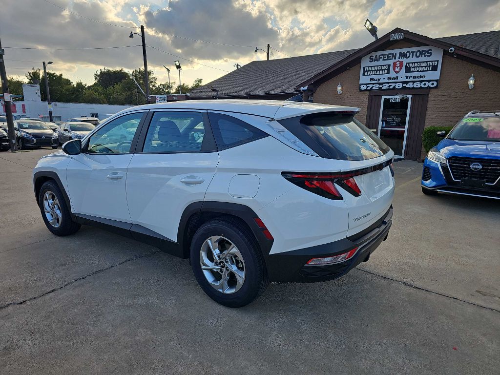 Photo 5 of this HYUNDAI TUCSON