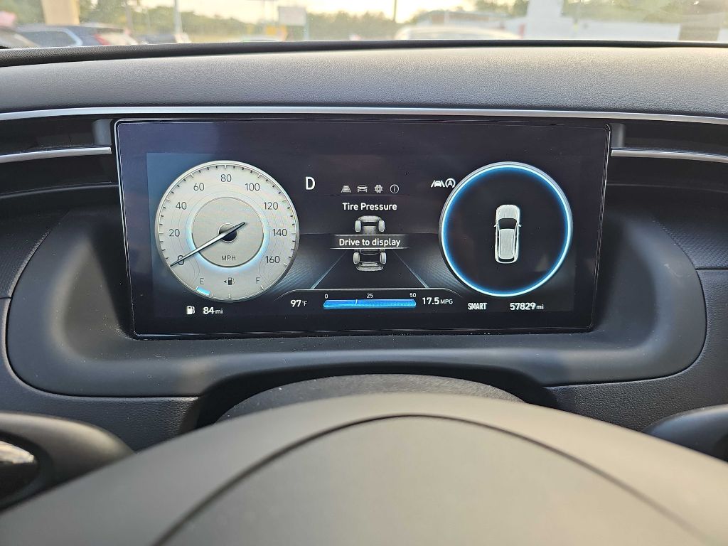 Photo 24 of this HYUNDAI TUCSON