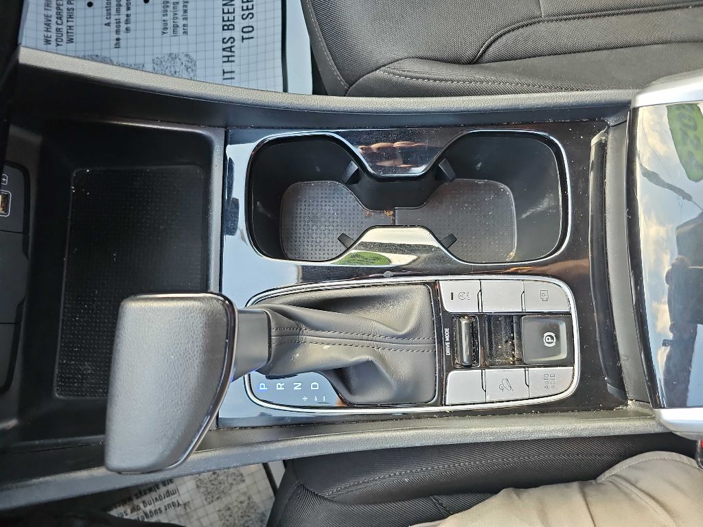 Photo 26 of this HYUNDAI TUCSON