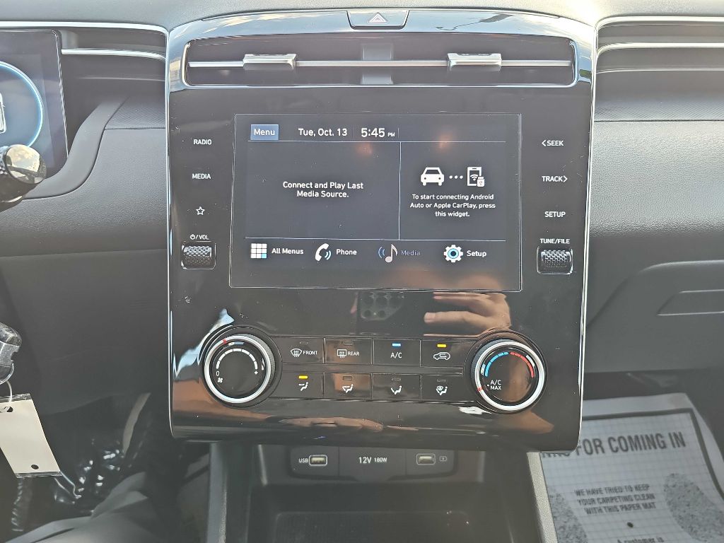 Photo 25 of this HYUNDAI TUCSON