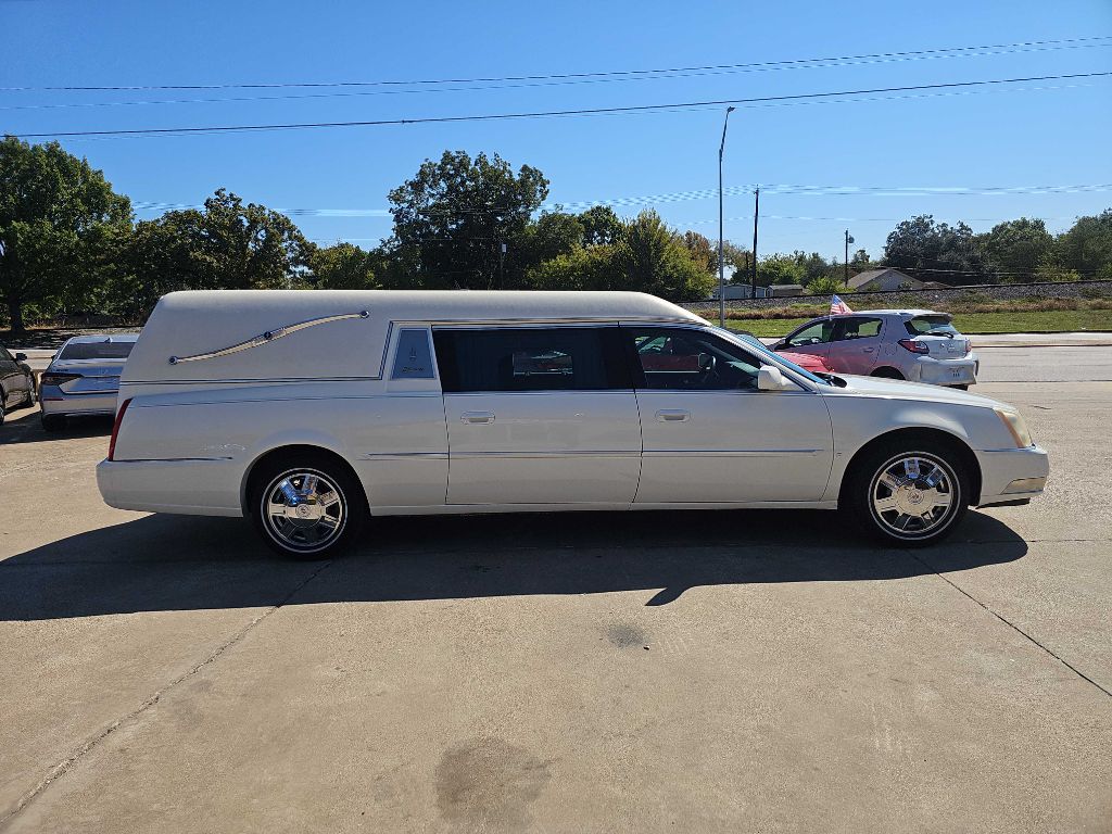 Photo 2 of this CADILLAC COMMERCIAL CHAS