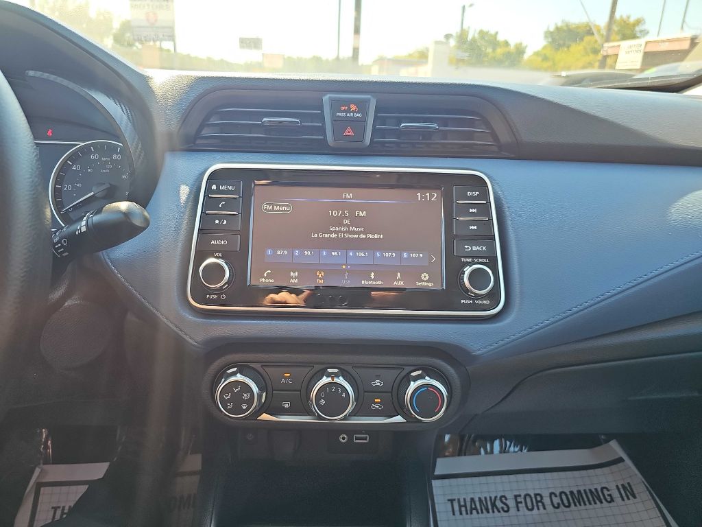 Photo 27 of this NISSAN VERSA