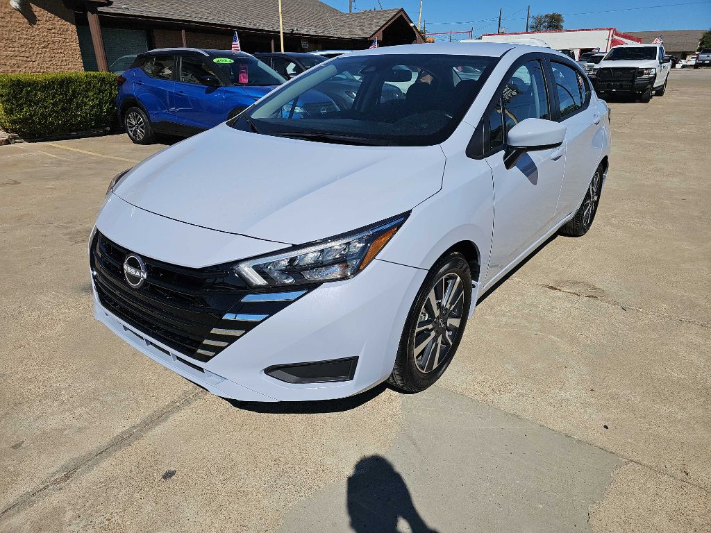 Photo 7 of this NISSAN VERSA