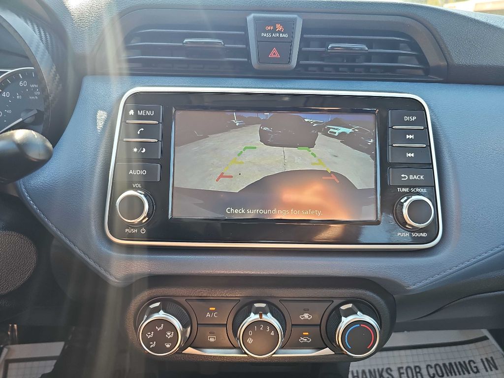Photo 28 of this NISSAN VERSA