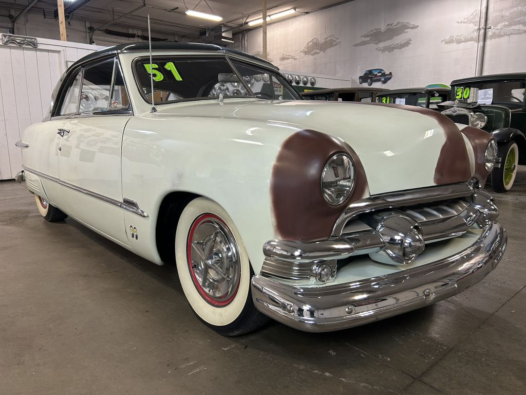 Photo 3 of this FORD VICTORIA