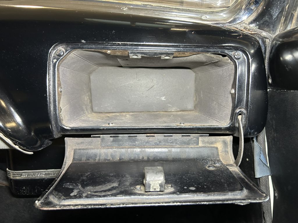 Photo 43 of this FORD VICTORIA