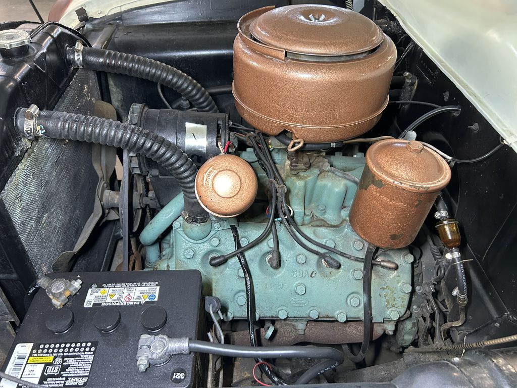 Photo 64 of this FORD VICTORIA