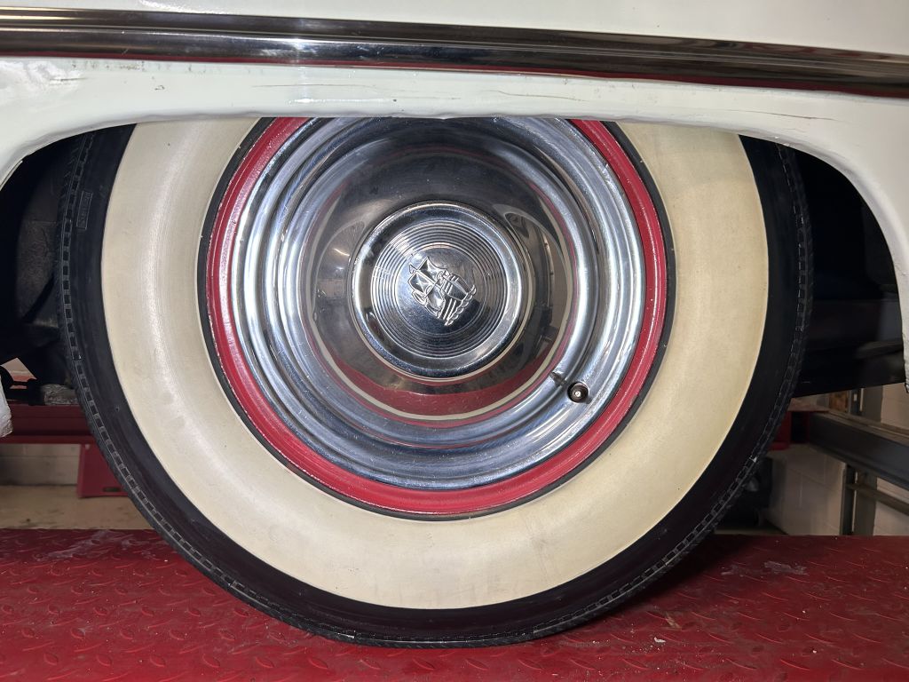 Photo 78 of this FORD VICTORIA