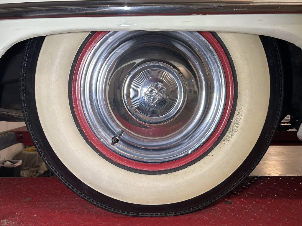 Photo 80 of this FORD VICTORIA