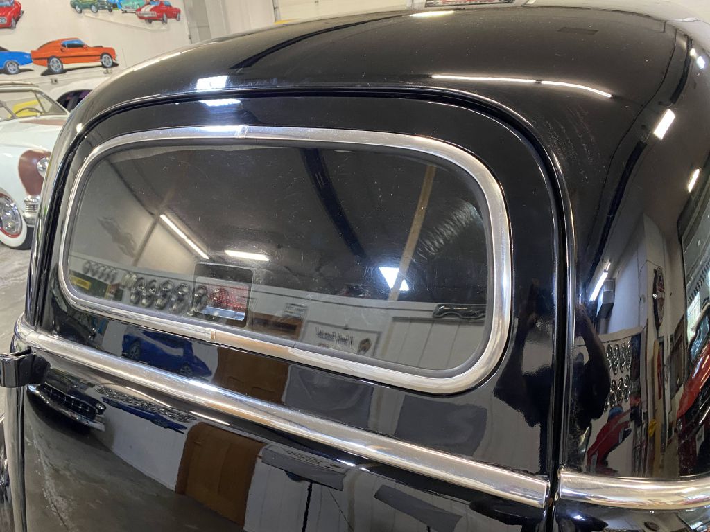Photo 18 of this CHEVROLET STYLELINE