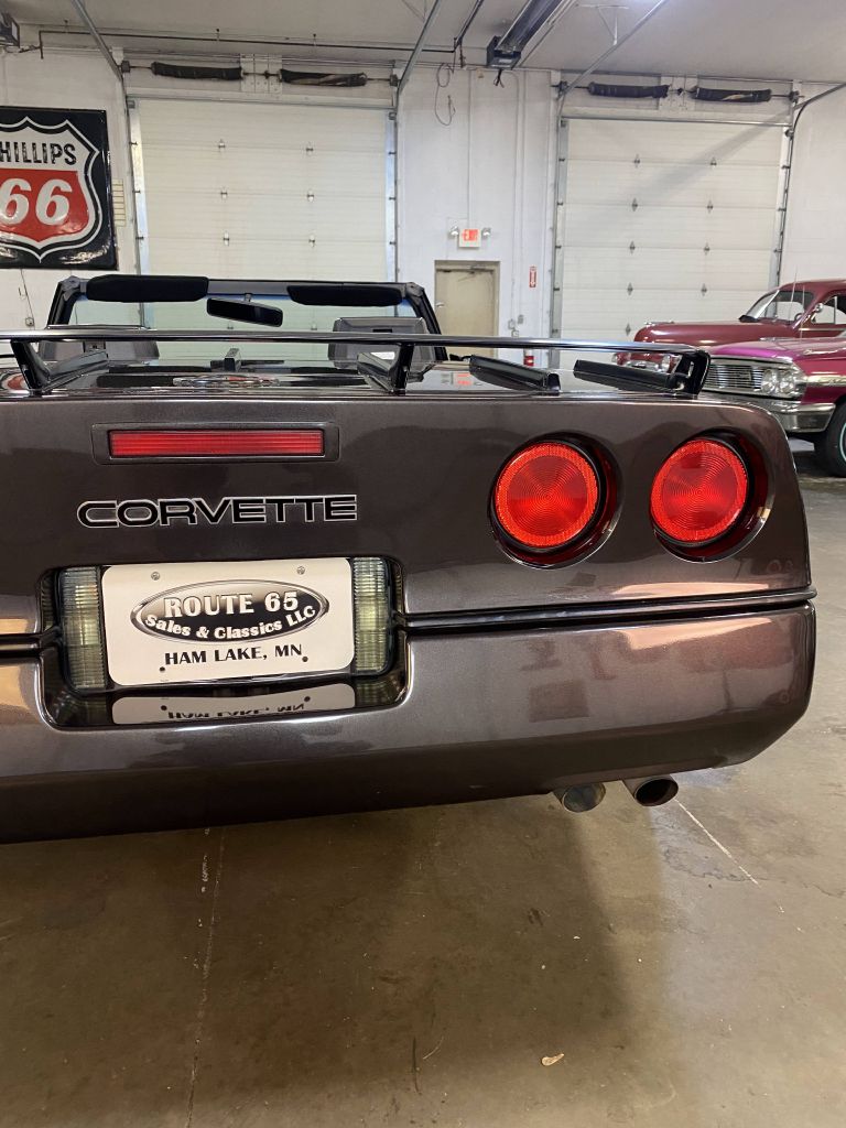 CHEVROLET CORVETTE 1989 CHEVROLET CORVETTE 1G1YY3188K5124291