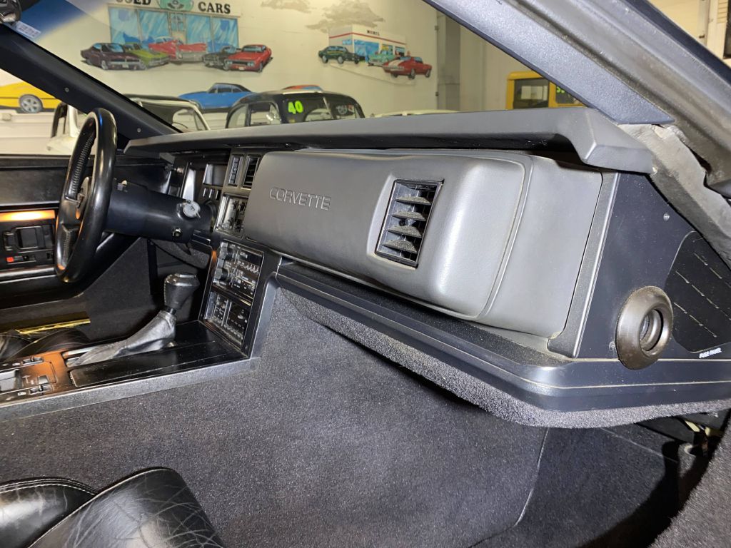 CHEVROLET CORVETTE 1989 CHEVROLET CORVETTE 1G1YY3188K5124291