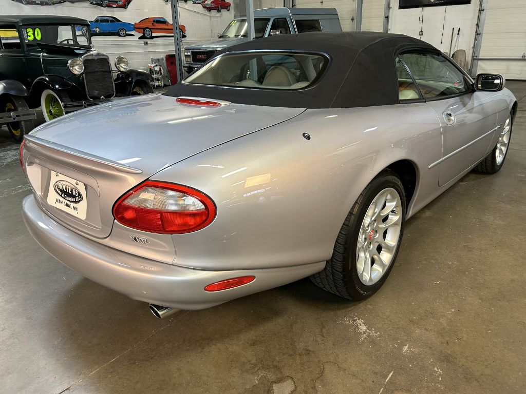 Photo 5 of this JAGUAR XKR