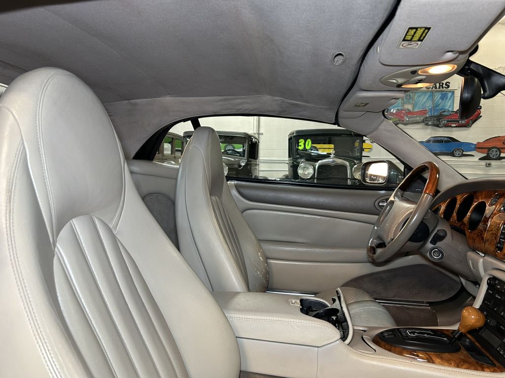 Photo 30 of this JAGUAR XKR