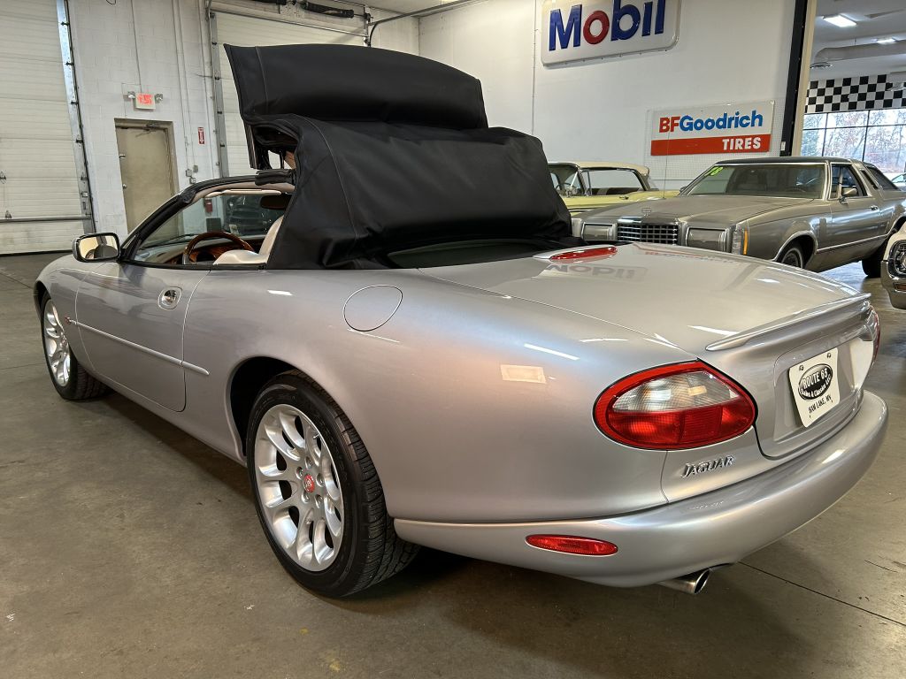 Photo 31 of this JAGUAR XKR