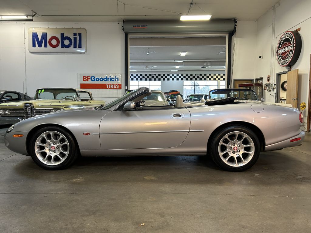 Photo 32 of this JAGUAR XKR