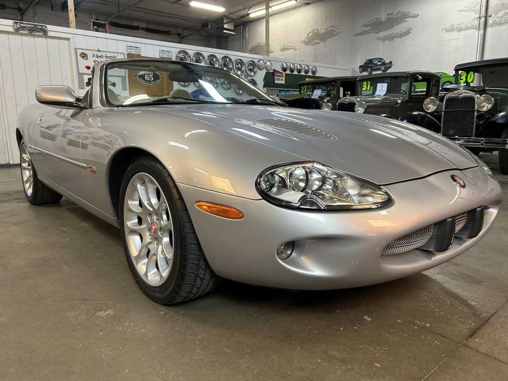 Photo 33 of this JAGUAR XKR