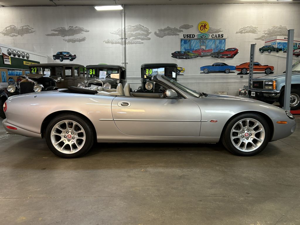 Photo 34 of this JAGUAR XKR