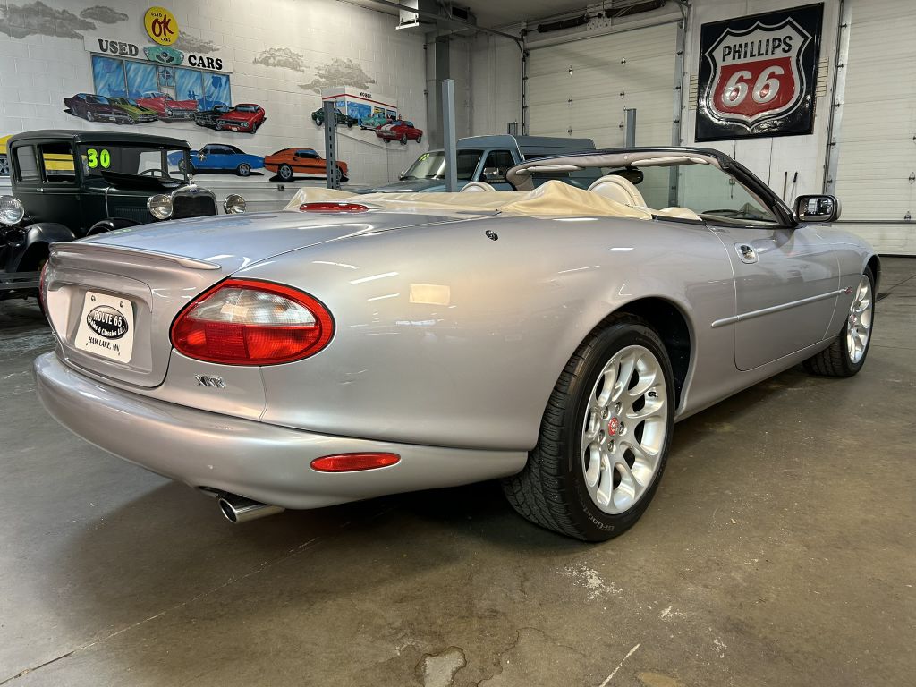 Photo 35 of this JAGUAR XKR