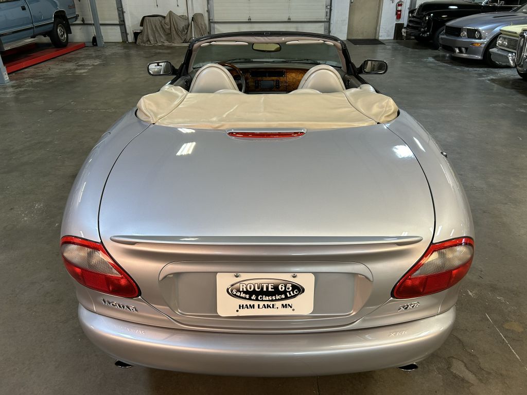 Photo 36 of this JAGUAR XKR