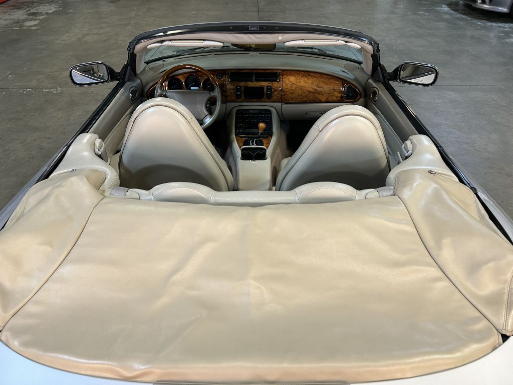 Photo 37 of this JAGUAR XKR