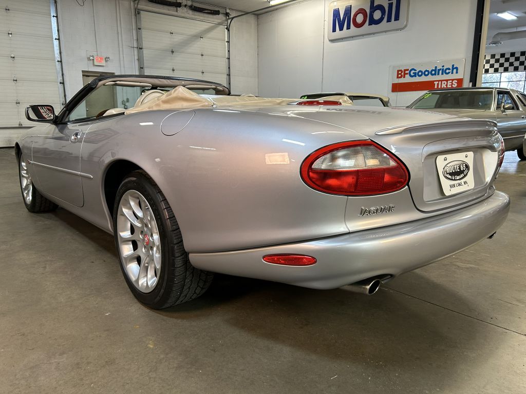 Photo 38 of this JAGUAR XKR