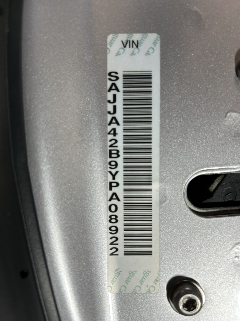 Photo 41 of this JAGUAR XKR