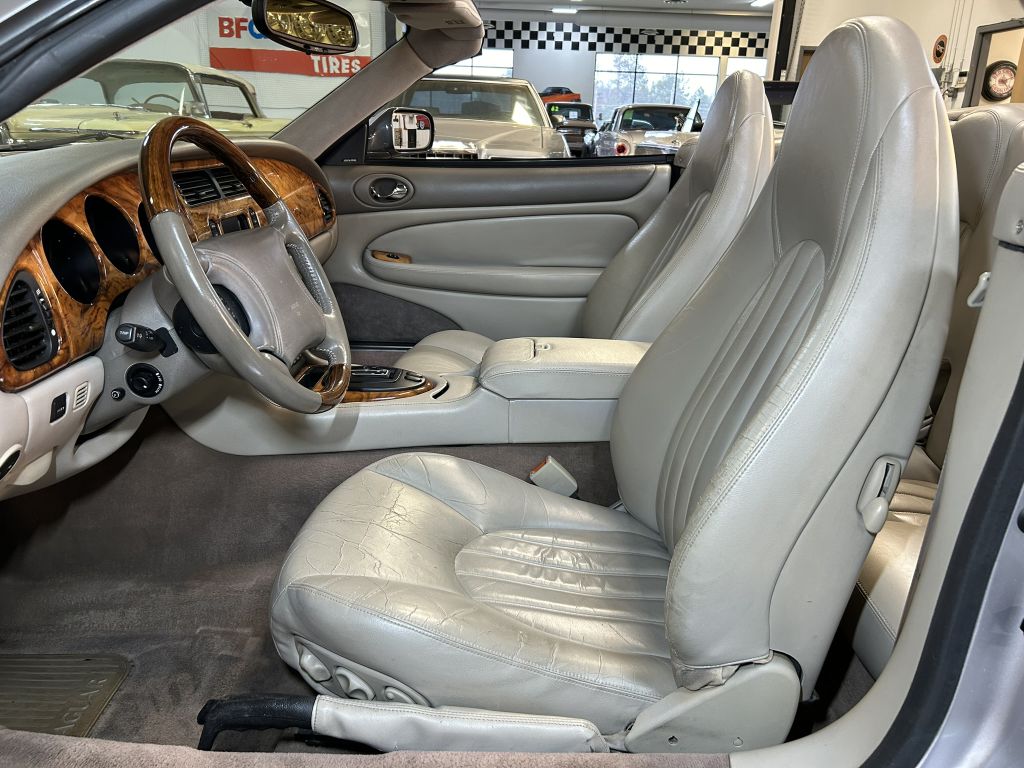 Photo 49 of this JAGUAR XKR