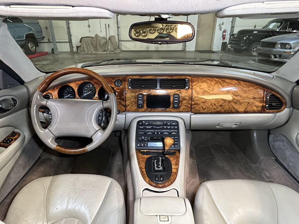 Photo 66 of this JAGUAR XKR