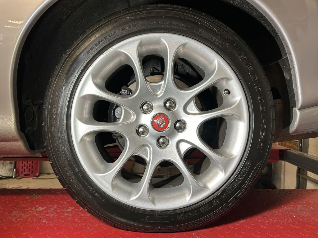 Photo 95 of this JAGUAR XKR