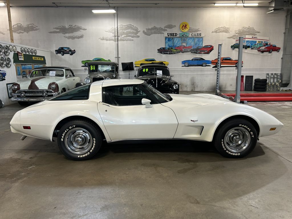Photo 6 of this CHEVROLET CORVETTE
