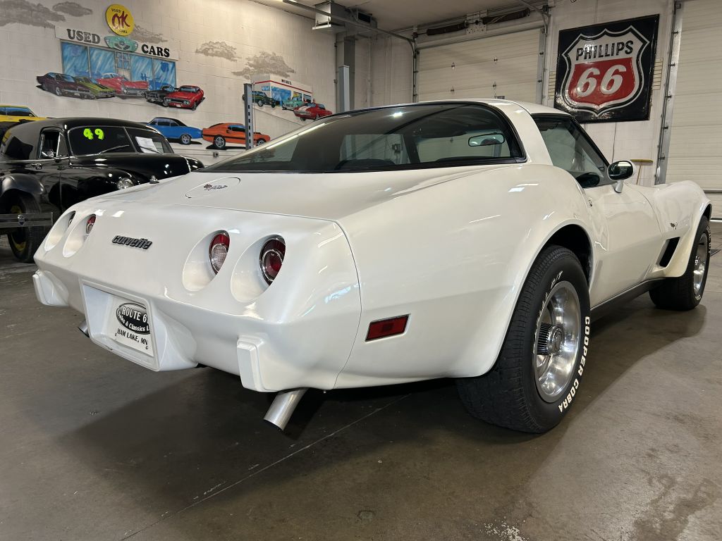 Photo 7 of this CHEVROLET CORVETTE