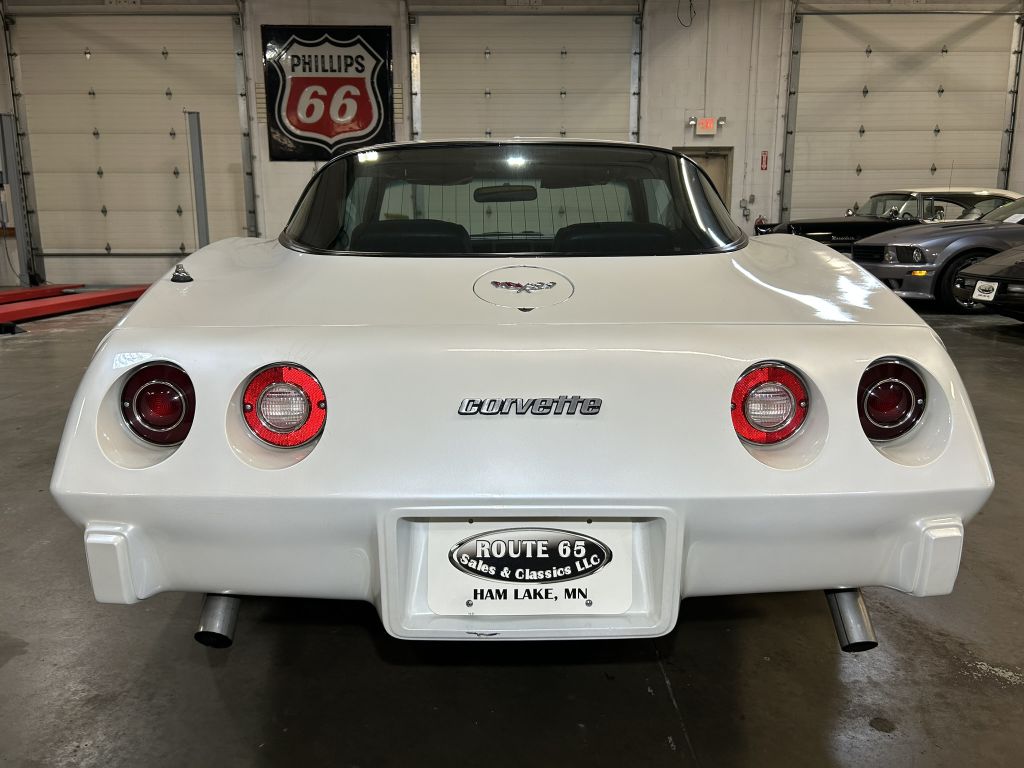 Photo 8 of this CHEVROLET CORVETTE