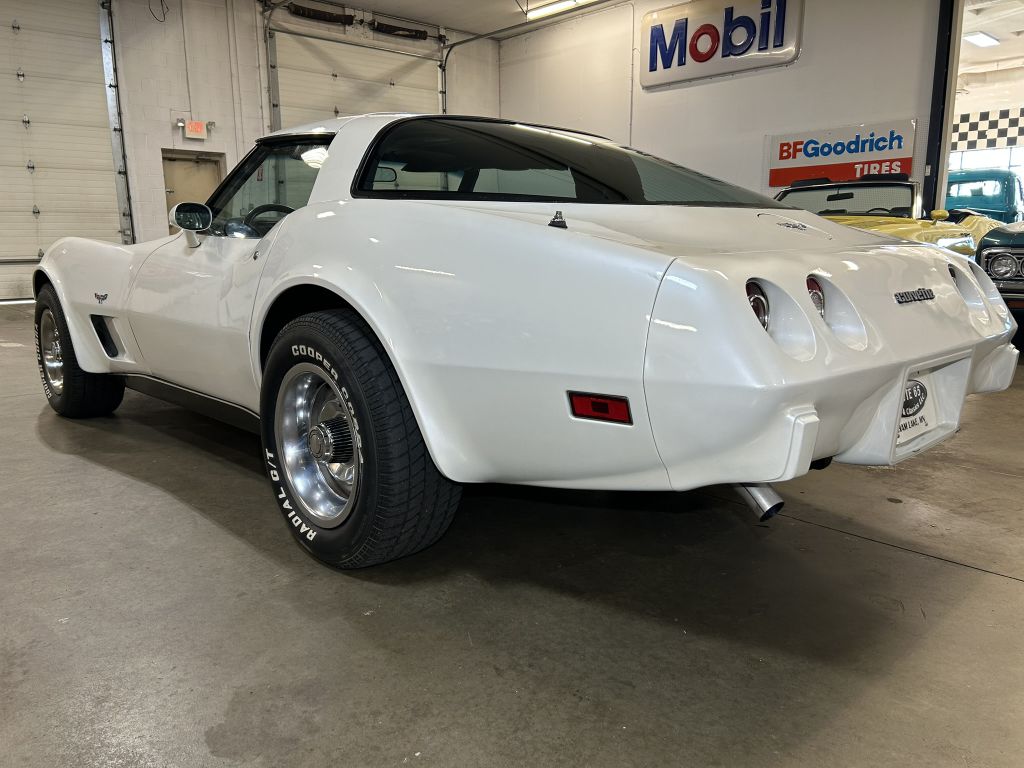 Photo 9 of this CHEVROLET CORVETTE