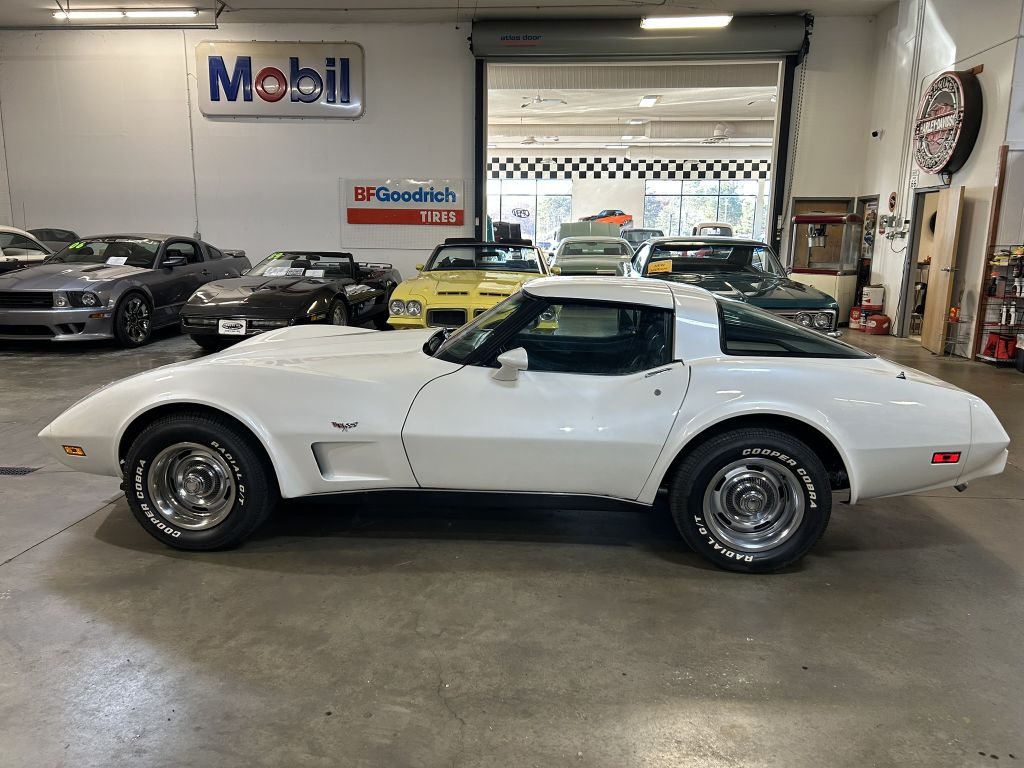 Photo 10 of this CHEVROLET CORVETTE