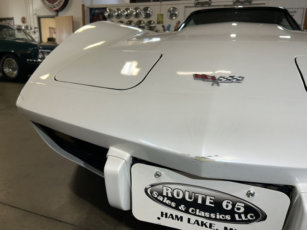 Photo 13 of this CHEVROLET CORVETTE