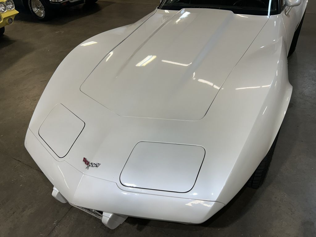 Photo 14 of this CHEVROLET CORVETTE