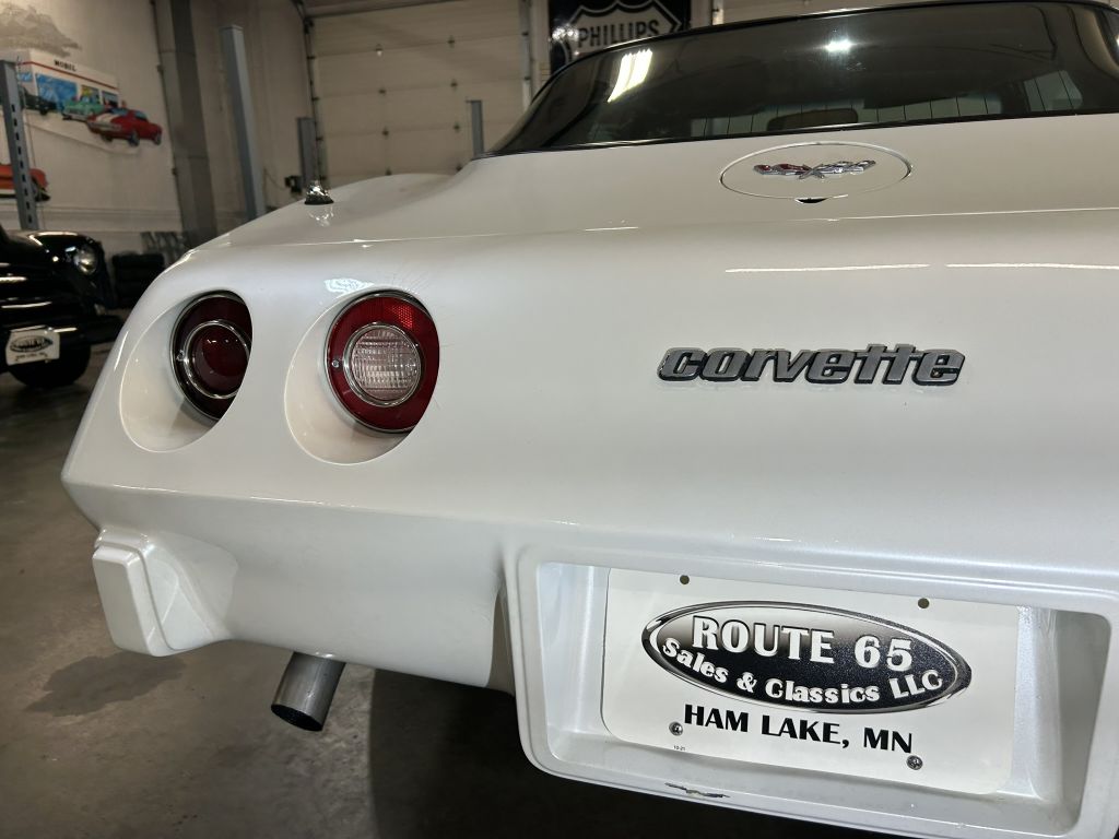 Photo 29 of this CHEVROLET CORVETTE
