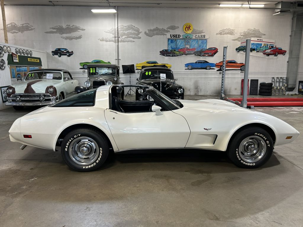 Photo 34 of this CHEVROLET CORVETTE
