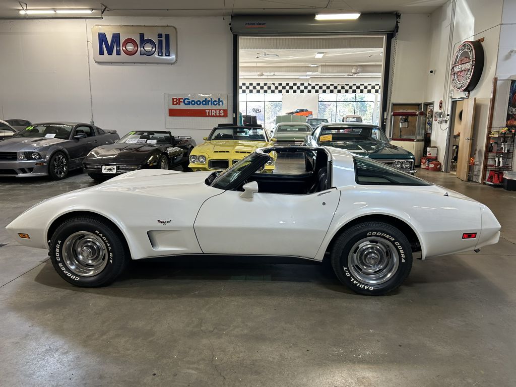Photo 36 of this CHEVROLET CORVETTE